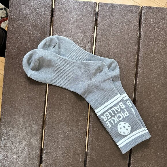 NWOT PICKLE BALLER Crew Socks Pickle Ball One Size - Picture 2 of 4